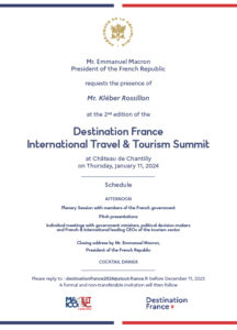 Emmanuel Macron invite en France en anglais !
